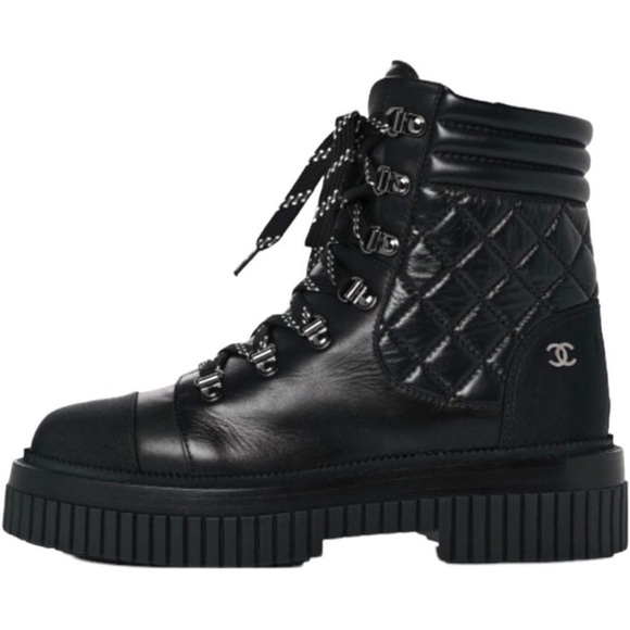 CHANEL Shoes - CHANEL Combat Calfskin Grosgrain Quilted Lace Up Boots Size 37